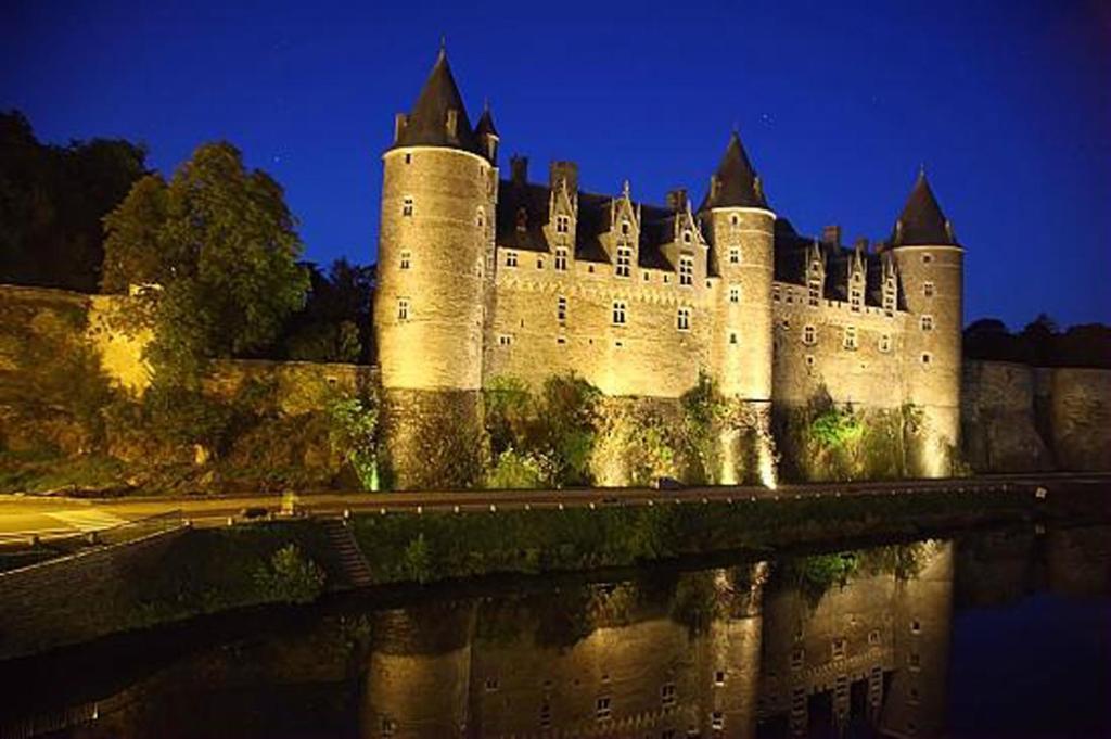 Stone Cottage With Modern Cosy Interior Near To Josselin Perfect Retreat For Writers Or Star Gazers Guégon Exterior foto